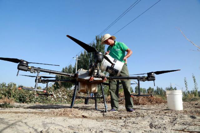 新疆阿瓦提县推进农业机械化提升耕种收效率|农机|合作社|棉花_新浪